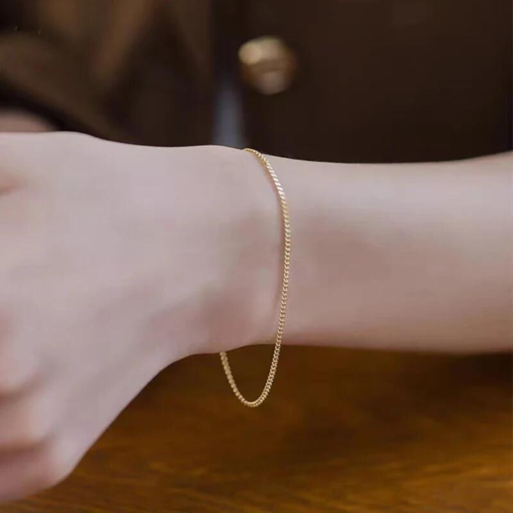 Riga 18k Gold Box Chain Bracelet