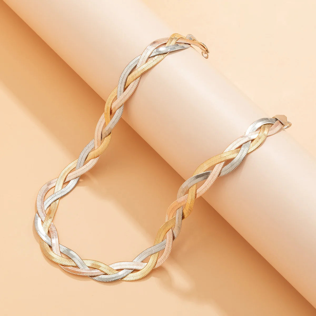 Boho Simple Twist Snake Chain Clavicle Necklace Women's Retro 2021 Fashion Metal Charm Color Necklaces Girl Jewelry Couple Gift