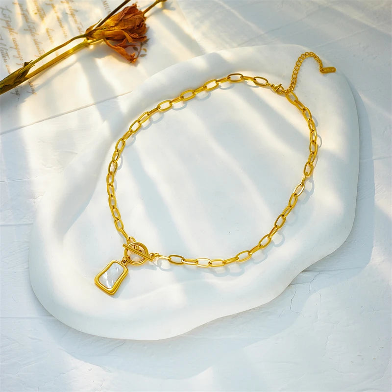 Bangkok Pearl Pendant Necklace